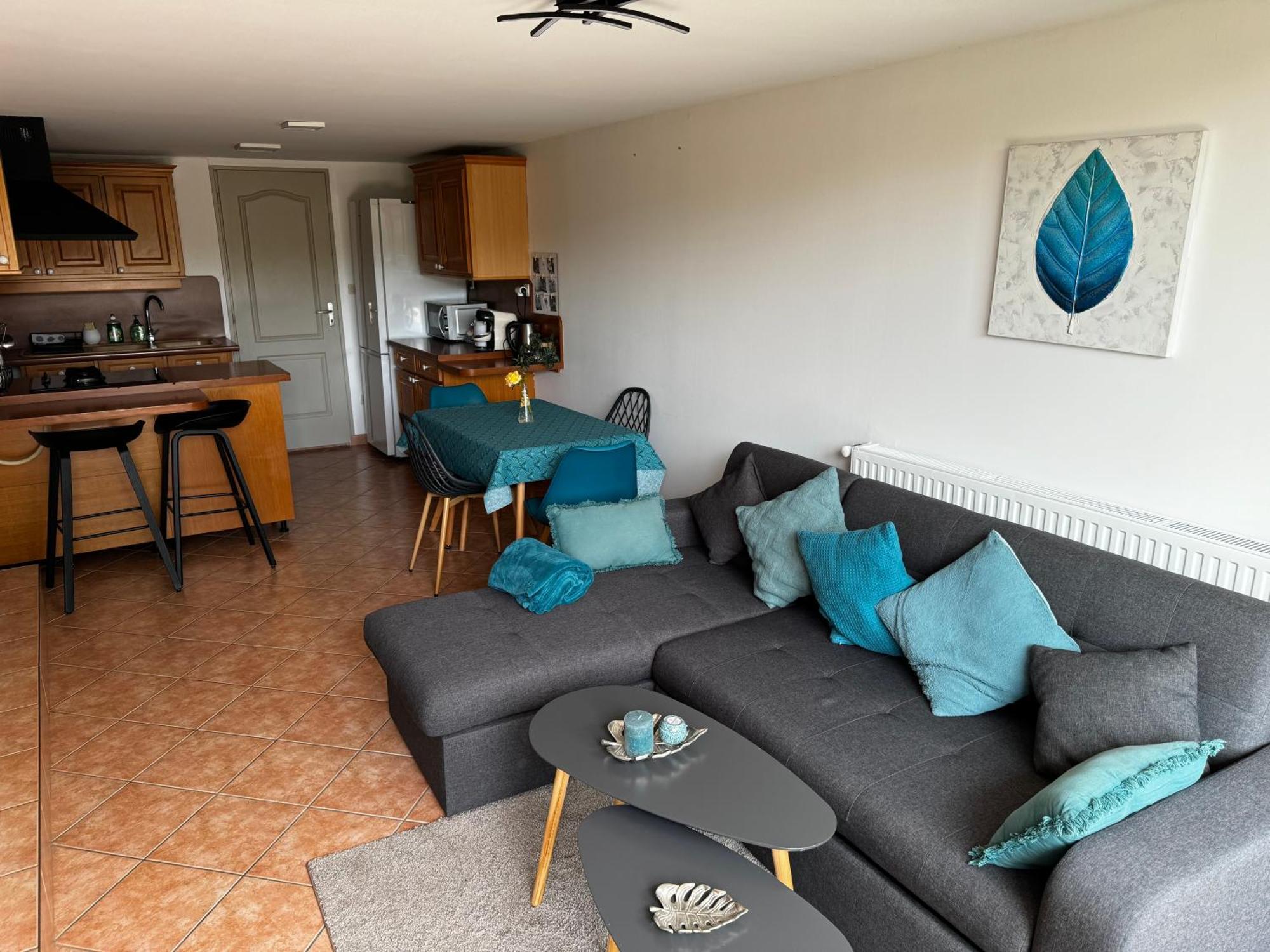 Au Calme Dans Maison En Rez De Jardin A 2,2 Kms Du Groupama Stadium Et Salle Ldlc Arena Meyzieu